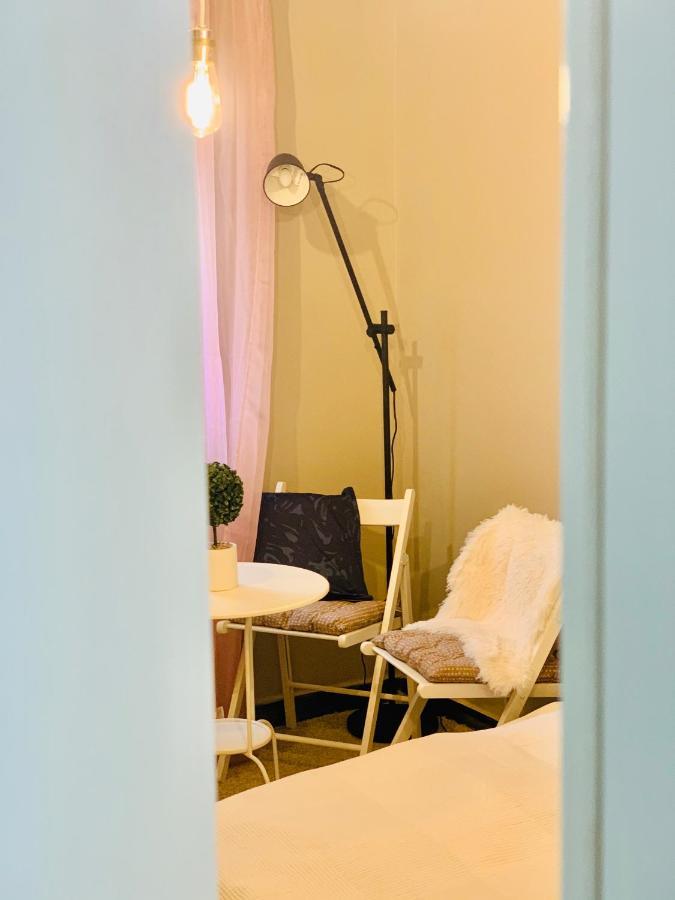 Private Place To Stay Self Check In-Nonstop- Netflix-Wifi Resita Bagian luar foto