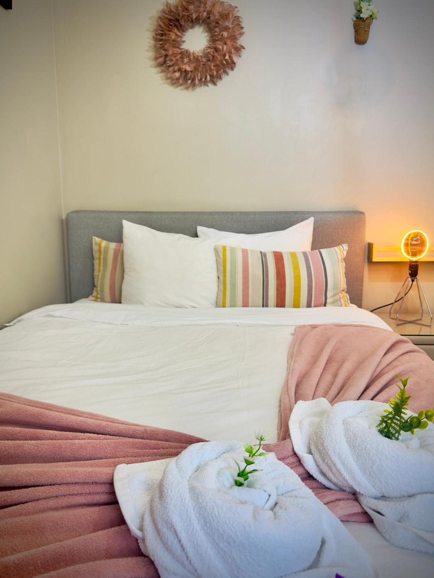 Private Place To Stay Self Check In-Nonstop- Netflix-Wifi Resita Bagian luar foto